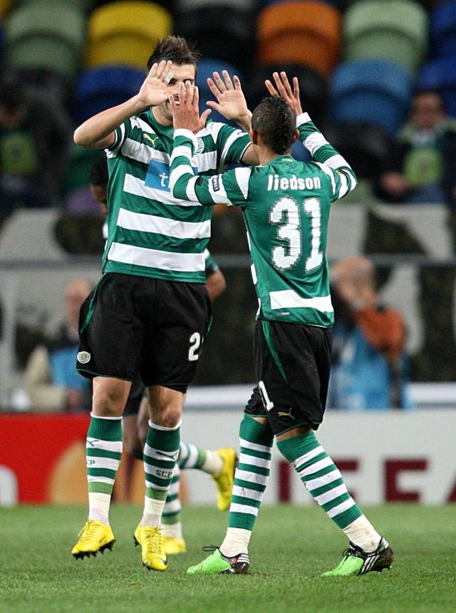 包含成都蓉城内部会议纪要流出：转会期外线爆发，欧联使命明确，球队文化再被提及的词条