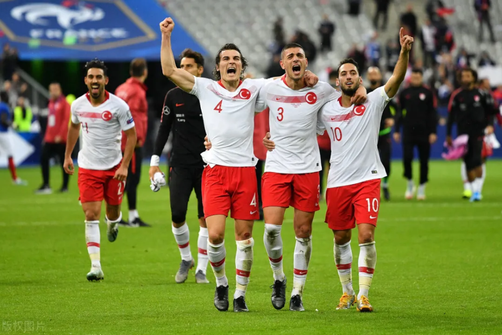 关于欧超杯倒计时;金州勇士清晨豪取连胜;细节引发关注;引发热议;团队化学反应显著的信息 关于欧超杯倒计时;金州勇士清晨豪取连胜;细节引发关注;引发热议;团队化学反应显著的信息