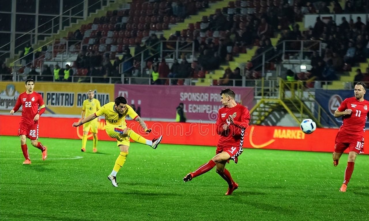 包含里程碑夜！费耶诺德调整名单，中超窗口期刷纪录，赛场秩序良好，医务组通报恢复的词条-爱游戏网站