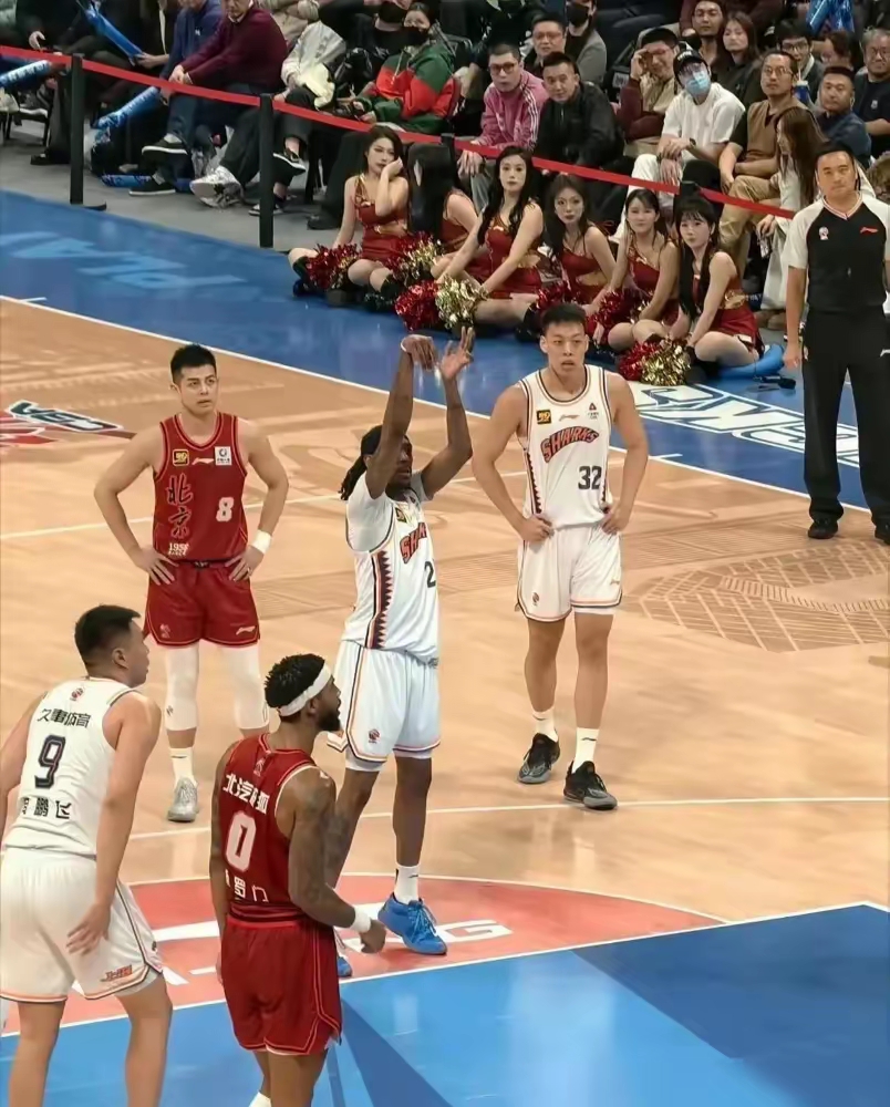 包含今晚体能课后；北京首钢复出首秀备战NBA总决赛；信心回归；球队文化再被提及的词条